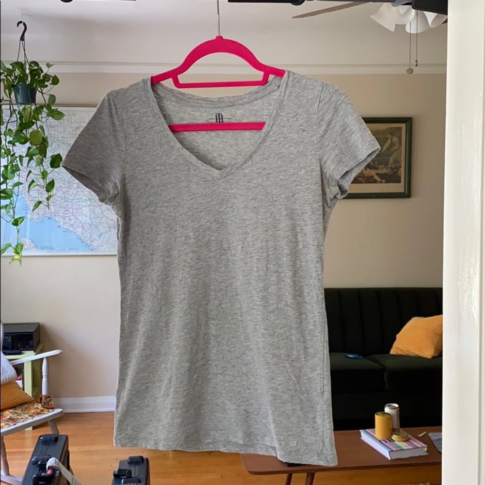 Tommy Hilfiger V Neck Women’s tshirt